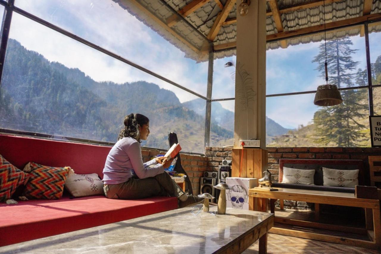 Thepahadians Food & Stay Jibhi ภายนอก รูปภาพ