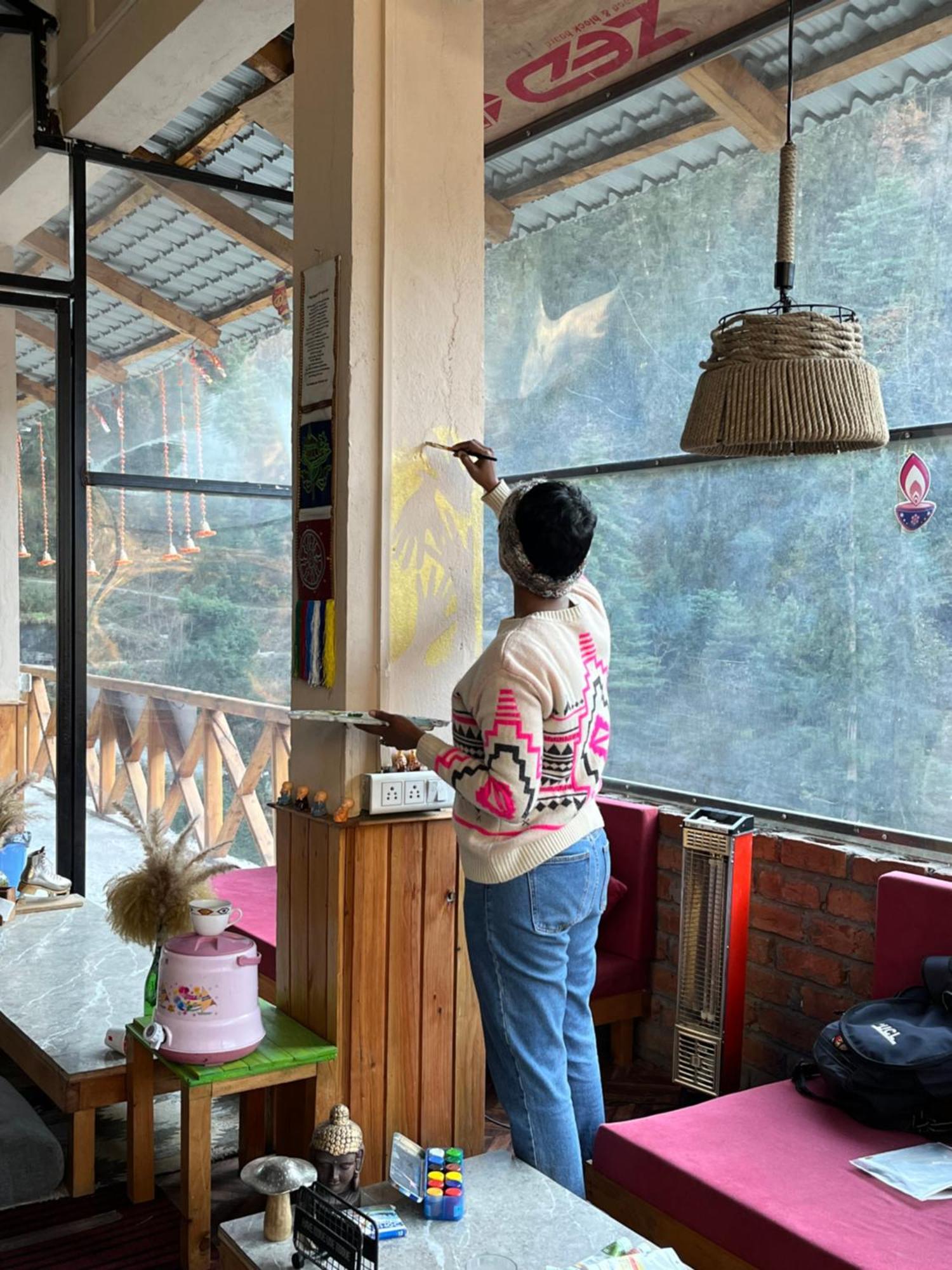 Thepahadians Food & Stay Jibhi ภายนอก รูปภาพ
